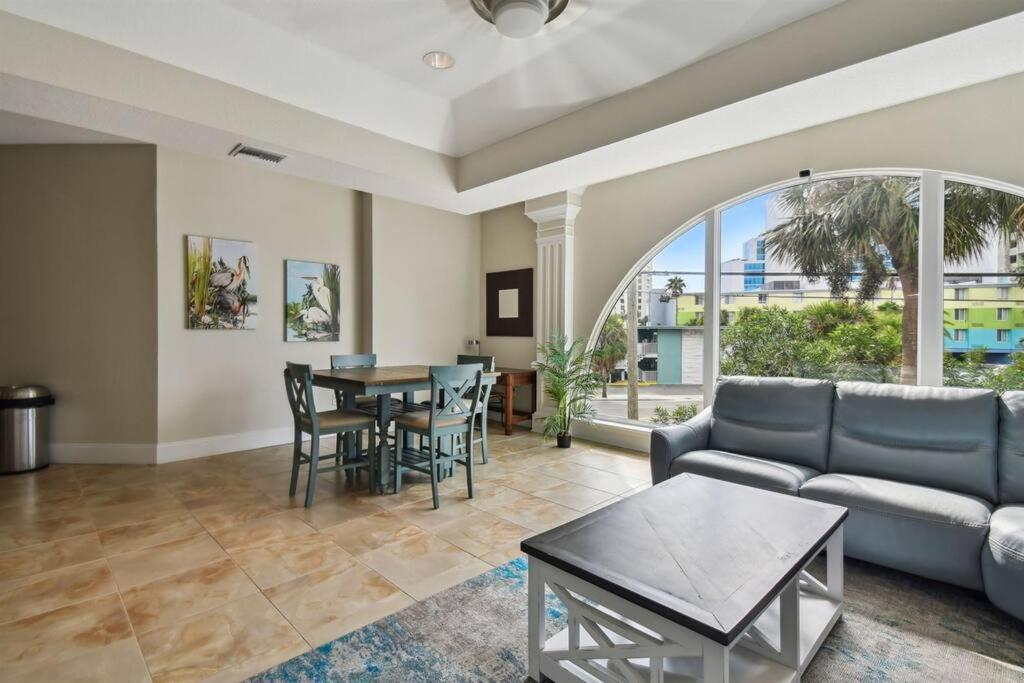 Location! Coastal Charm I 5 Min Walk To Beach, Shops & Rest Clearwater Beach Exterior photo