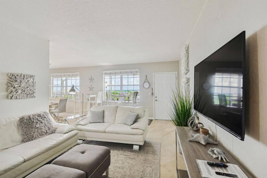 Location! Coastal Charm I 5 Min Walk To Beach, Shops & Rest Clearwater Beach Exterior photo